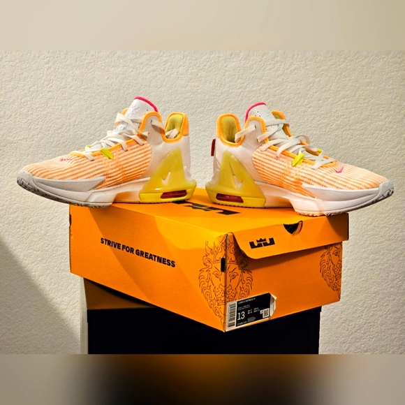 Nike Lebron Witness 6 - Picture 3 of 5